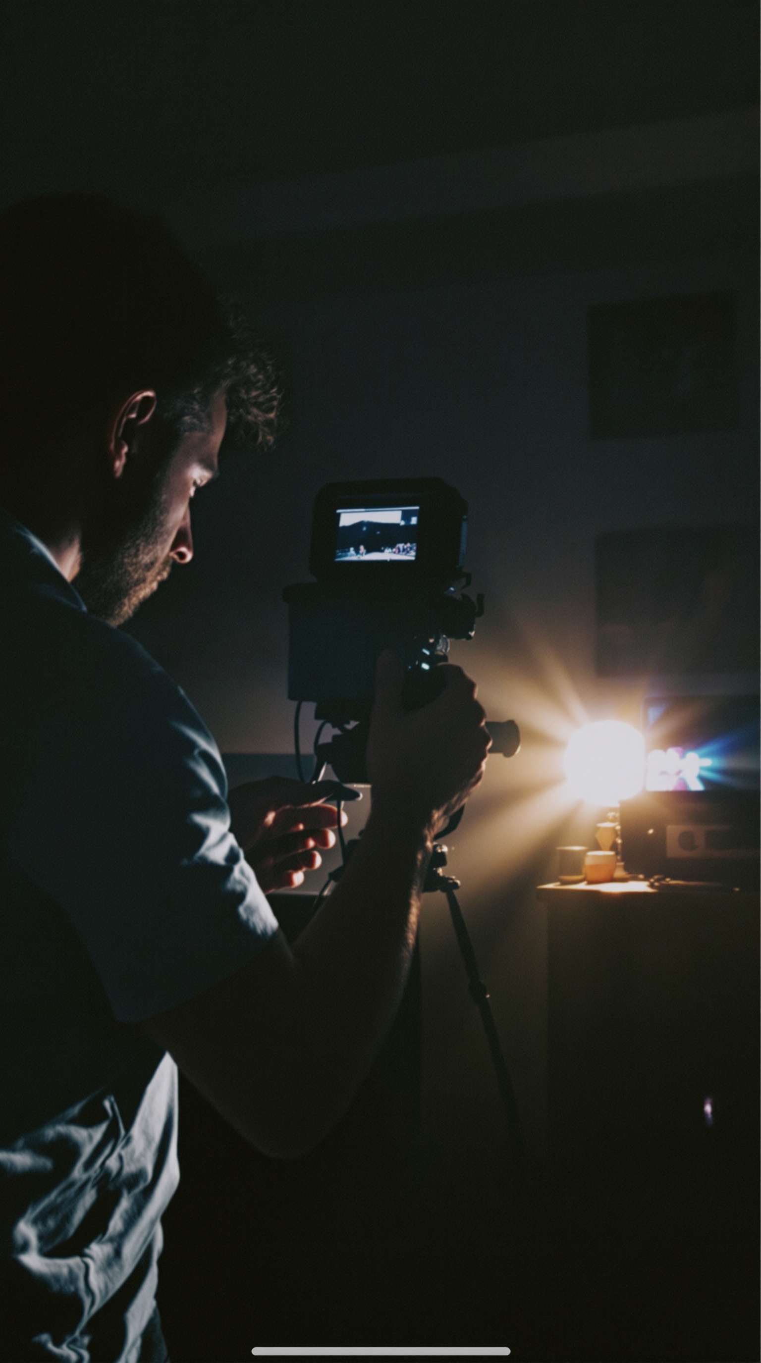 스콧 데릭슨 감독의 연출 의도와 Super 8 사용 이유